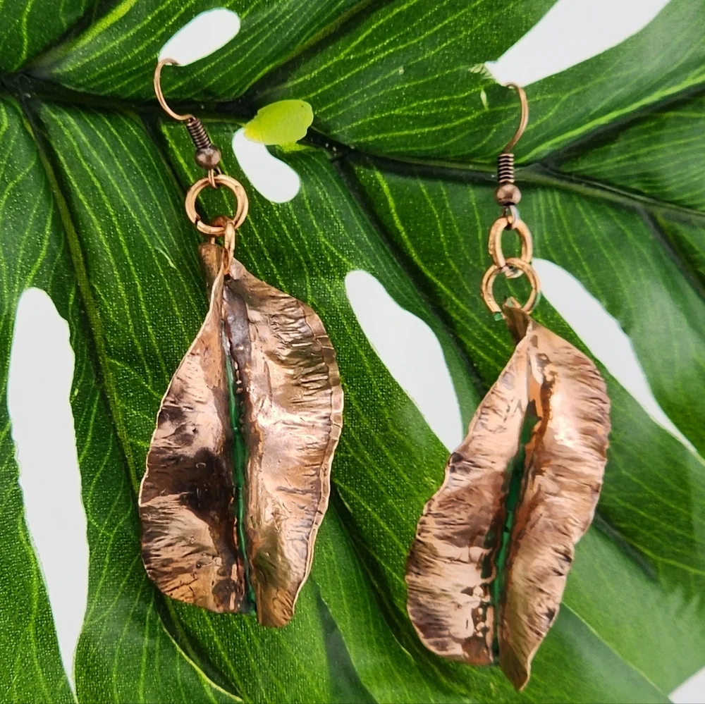 COPPER HAMMERED LEAVES & GREEN PATINA DANGLING EARRINGS